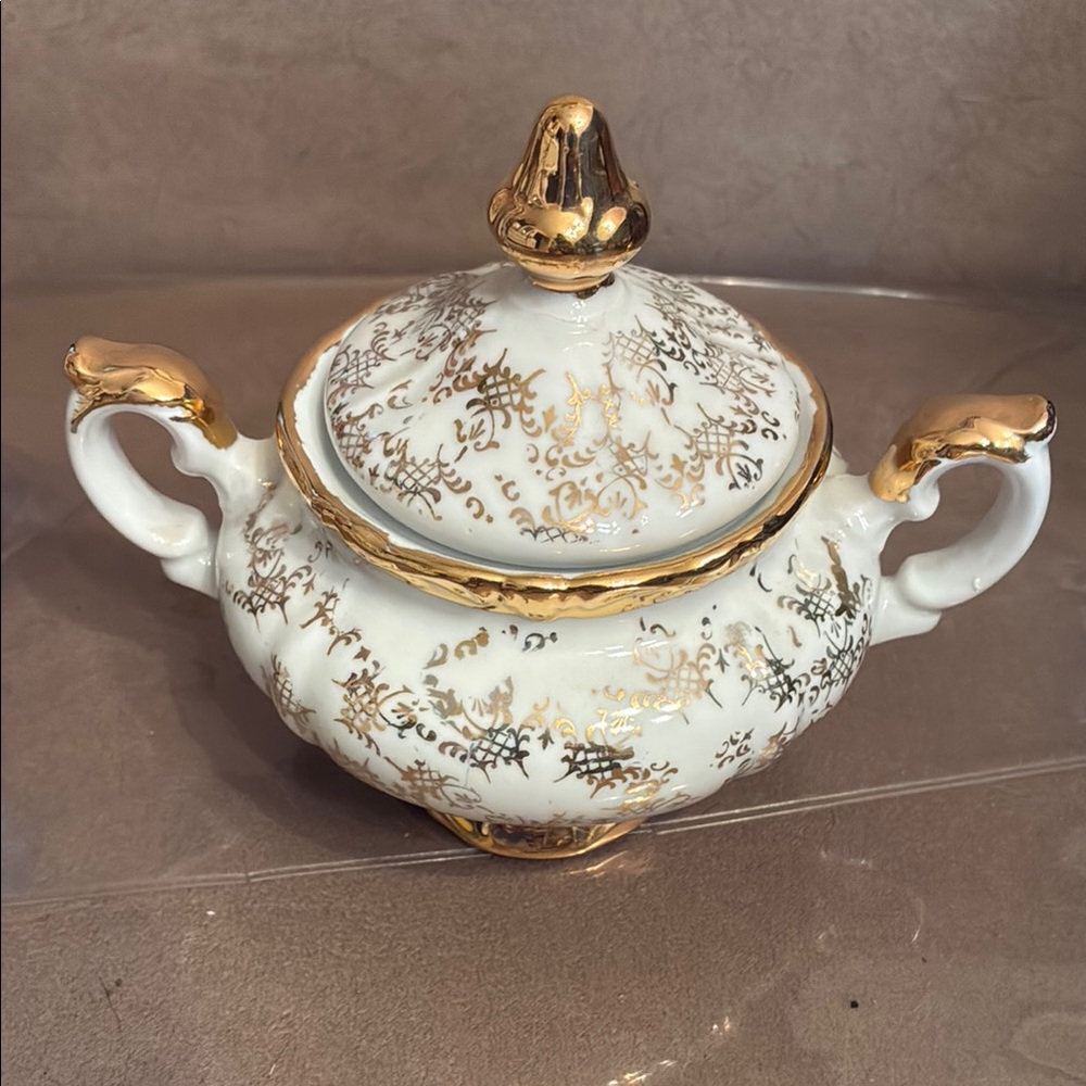 Bavaria Fash Elegant Gold and White Porcelain Sugar Bowl